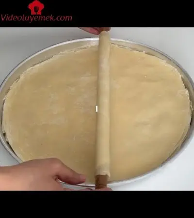 Ablamın Meşhur Kat Kat Baklava Tarifi O Kadar Kolay Ki Merdaneyle Bile Yağ Gibi Açılıyor