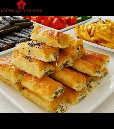 5 Dakikada Hazır Baklava Yufkasından Sodalı Çıtır Çıtır Rulo Börek Tarifi-En Kolay Börek-Gurbetinmu
