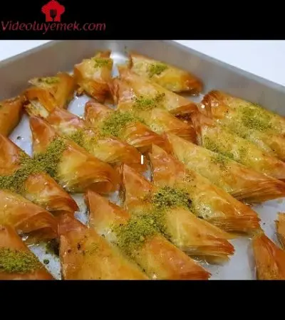 10 Dakikada Hazır Baklava Yufkasından Çıtır Çıtır Kolay Şöbiyet Tatlısı Tarifi-En Kolay Baklava-